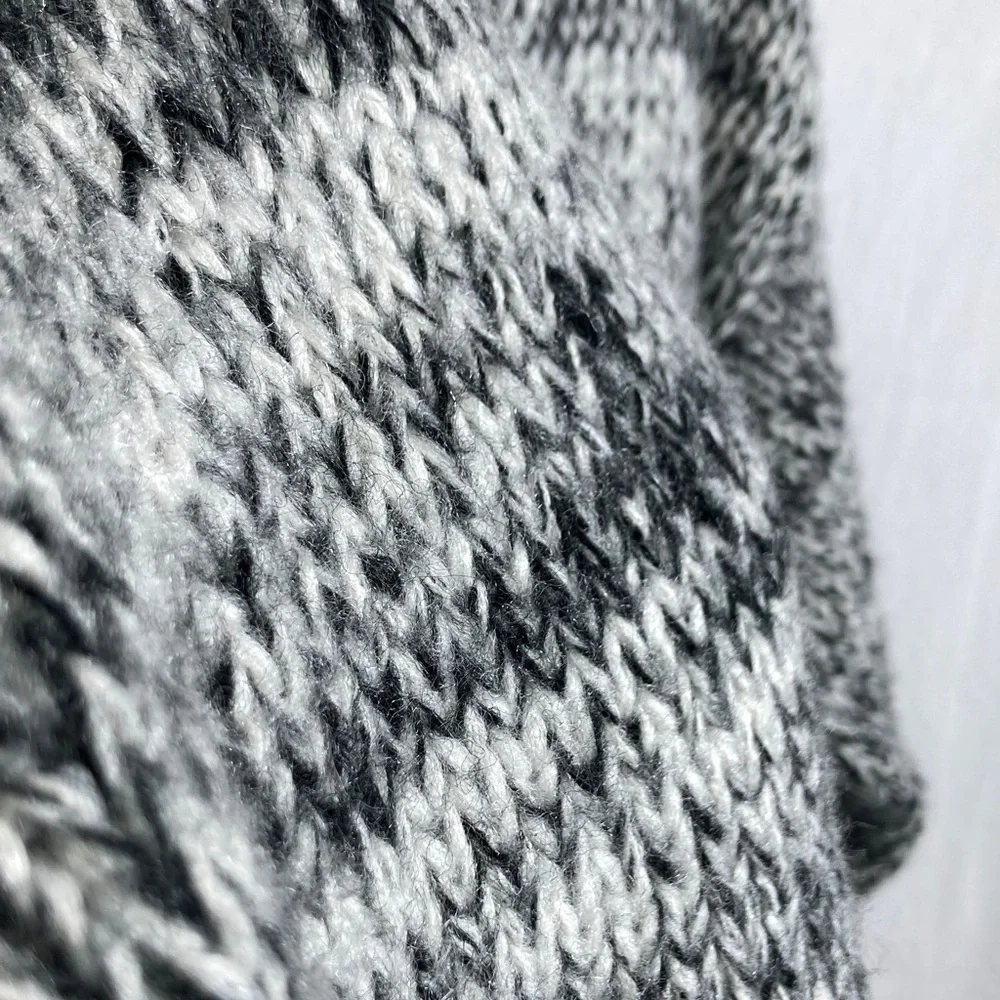 $25!!!! End of season sale ends April 3rd Add to bundle for sale price - Picture 12 of 12